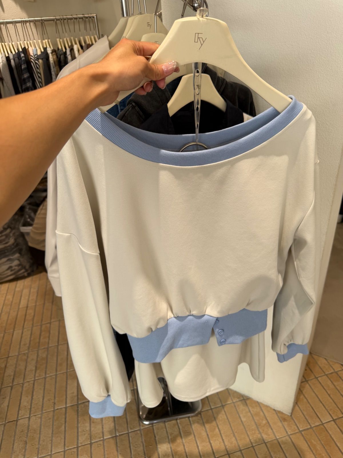 撞色套裝