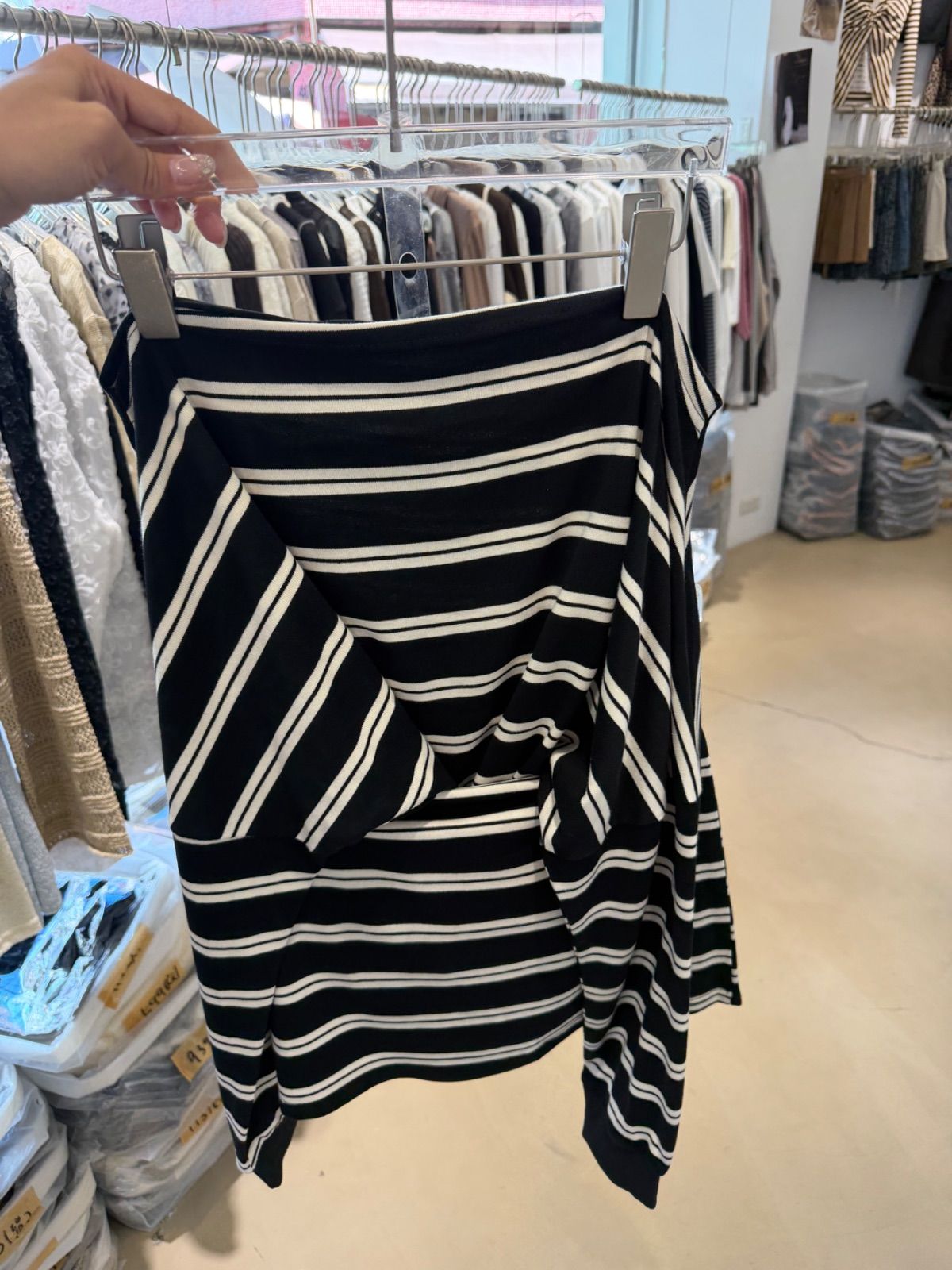 條紋套裝