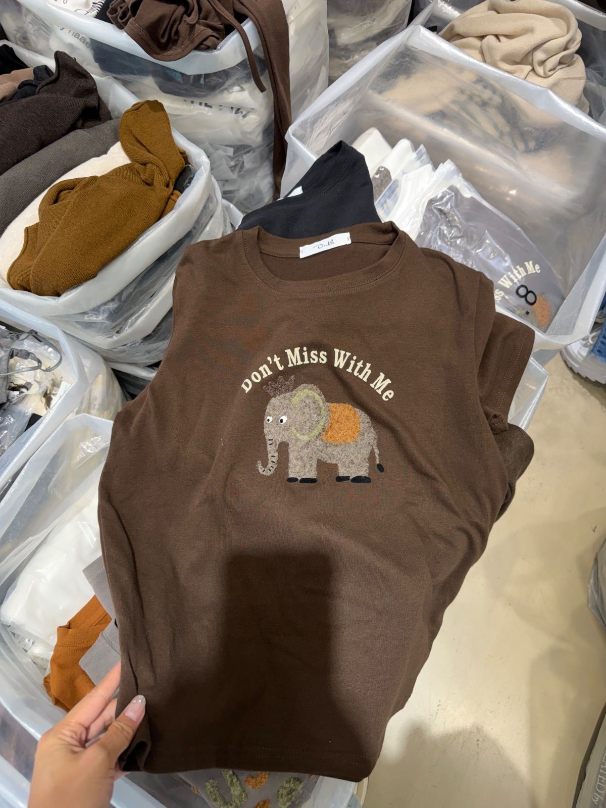 萌萌大象寬鬆休閒短袖上衣
