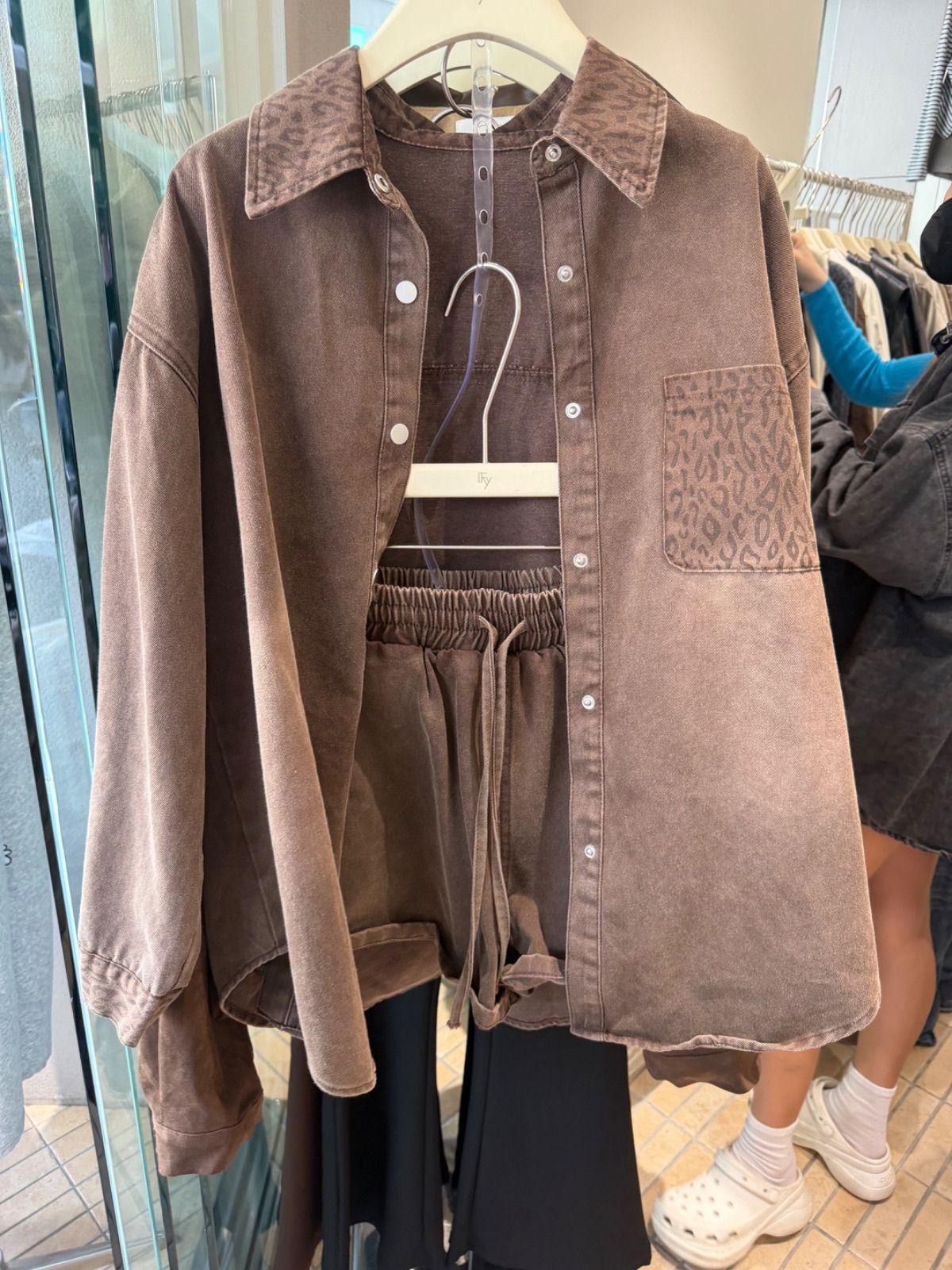 拼接豹紋牛仔套裝