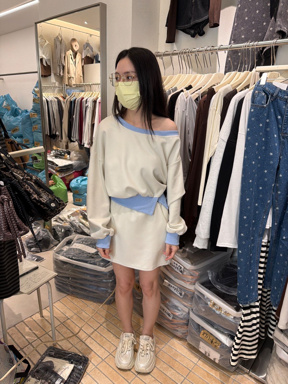 清新撞色斜肩設計上衣洋裝