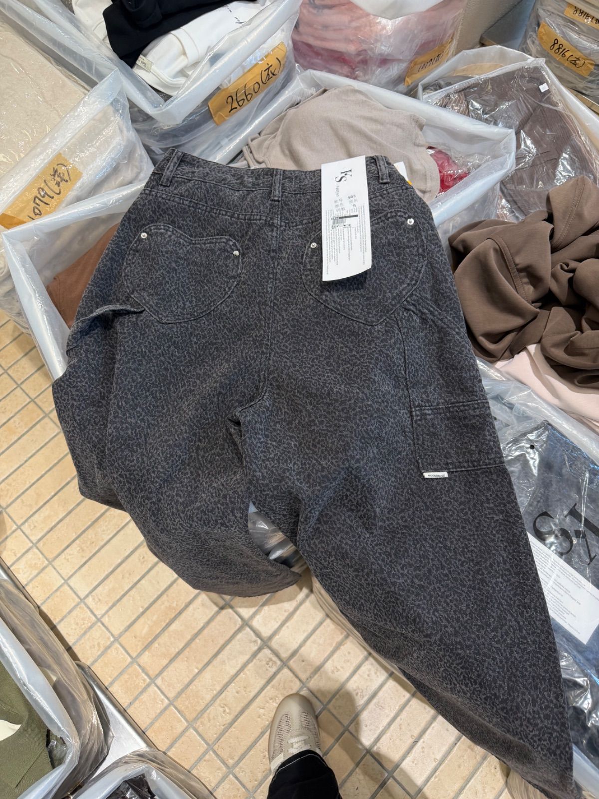 豹紋愛心口袋彎刀褲