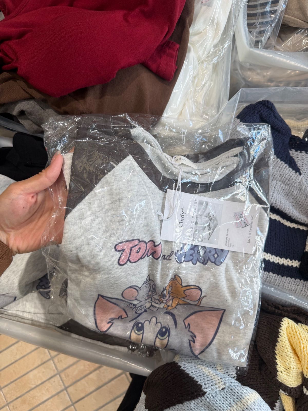 傑利鼠撞色上衣