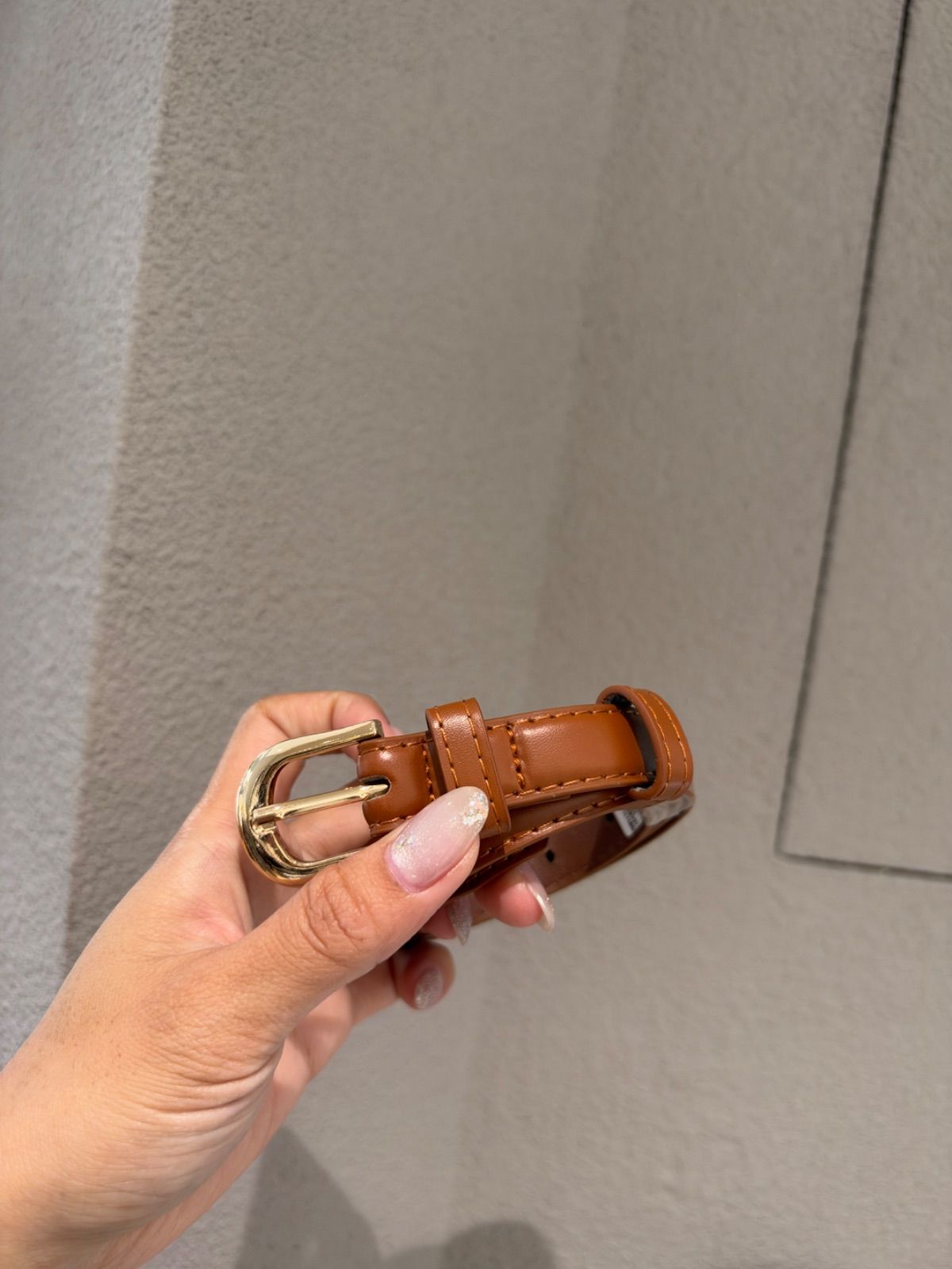 百搭金釦皮帶