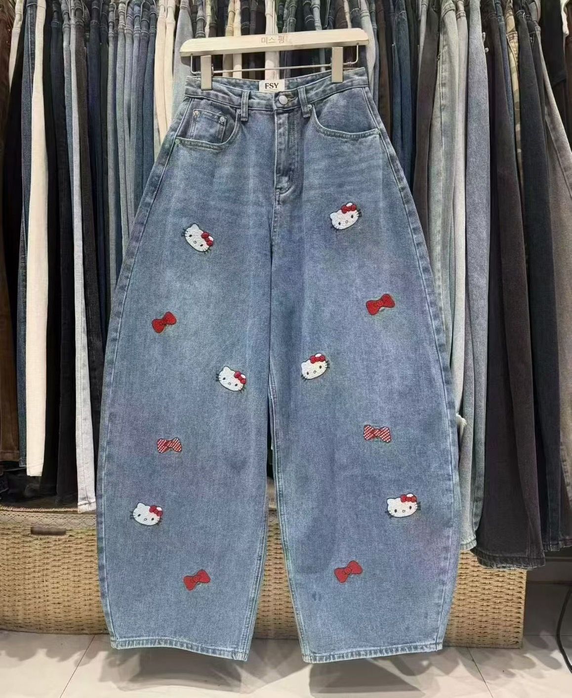 滿版刺繡 Kt 褲