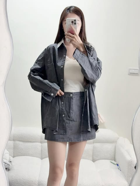灰黑襯衫裙裝